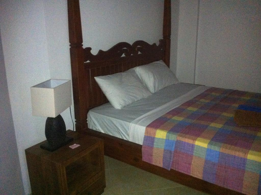 Amed Sari Beach Guesthouse Номер фото