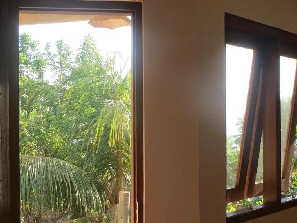 Amed Sari Beach Guesthouse Экстерьер фото