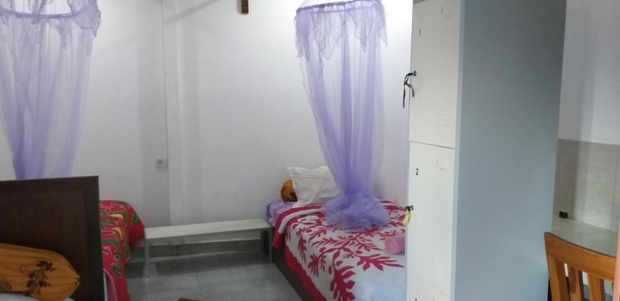 Amed Sari Beach Guesthouse Экстерьер фото